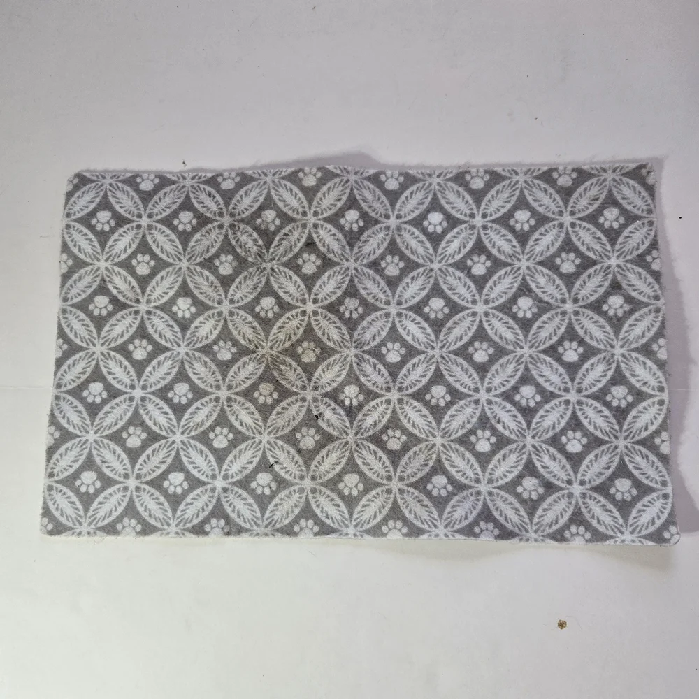 Gray and White Patterned Fabric Pet Mat